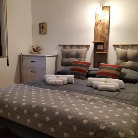 بيت للعطل Casa Vacanze Alba Chiara *